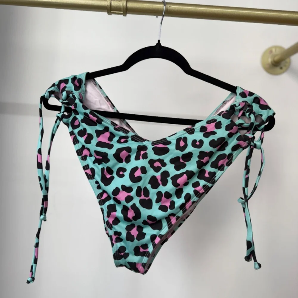 Women’s Turquoise Leopard Print Bikini Set with Matching Cover-Up
